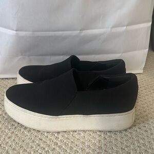 Super comfortable Vince platform sneakers